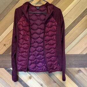 Stoic Women's Maroon Lightweight Jacket